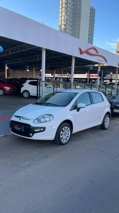 FIAT PUNTO 1.4 ATTRACTIVE 8V FLEX 4P MANUAL